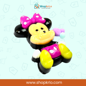 Hand squeezing toy to show slow-rising softness and calming feel.